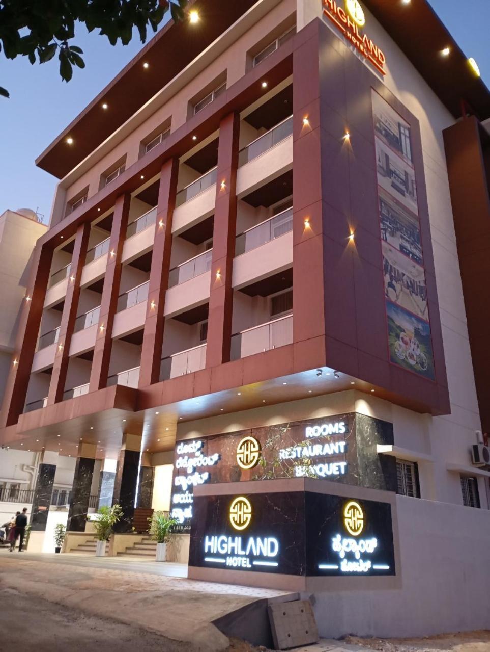 Highland Hotel Bangalore Extérieur photo