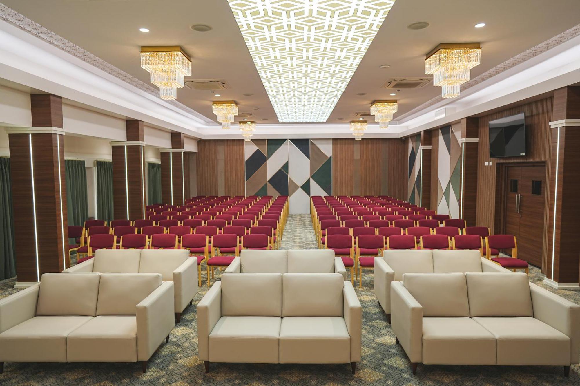 Highland Hotel Bangalore Extérieur photo