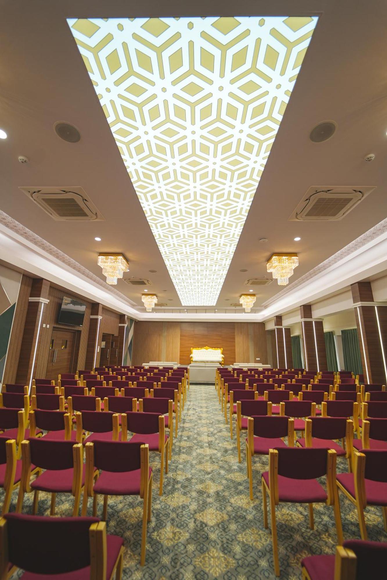Highland Hotel Bangalore Extérieur photo